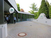 Der Eingangsbereich des neuen Studienzentrums "Schlump One"